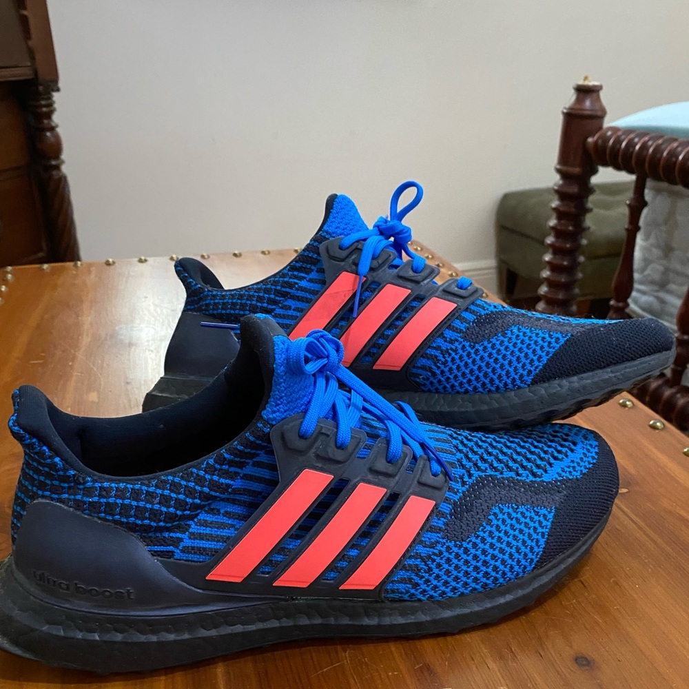 Adidas-Ultraboost 5.0 DNA Mens Running Shoes